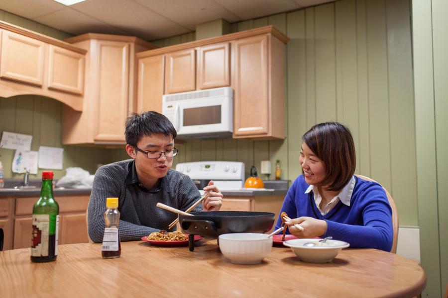 贝洛伊特的学生也经常在宿舍里自己做饭.